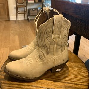 Durango “crush” cowgirl boots
